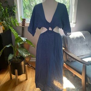Linen coverup. NWOT Size M